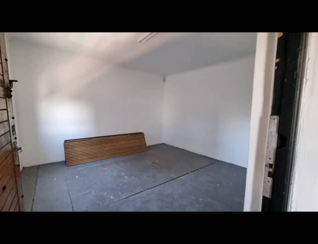 347M² OFFICE FOR SALE IN WOODSTOCK